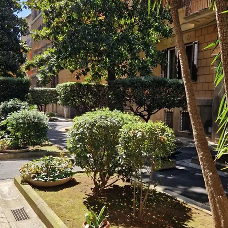 Borghese Magnolia * Řím