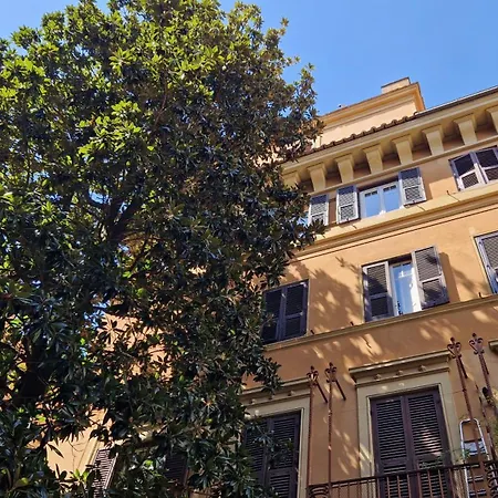 Borghese Magnolia Apartman *